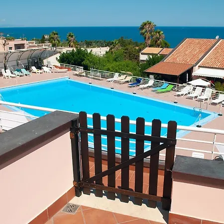 Apartment Sunnyhomecefalu39 *